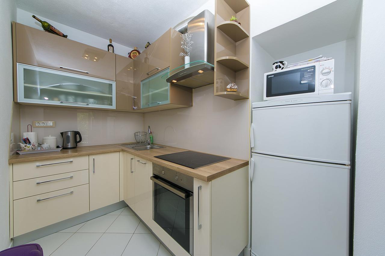 Apartment "San Marino" Baska Voda Luaran gambar